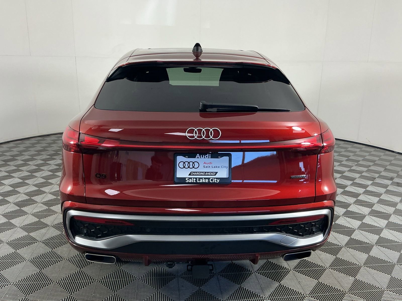 Used 2025 Audi Q5 Prestige AWD/4WD image 8