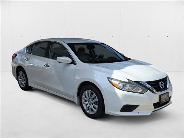 Used 2016 Nissan Altima 2.5 S w/ Power Driver Seat Package image 3