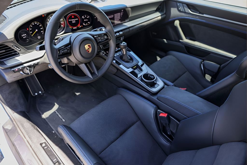Used 2022 Porsche 911 GT3 RWD image 11
