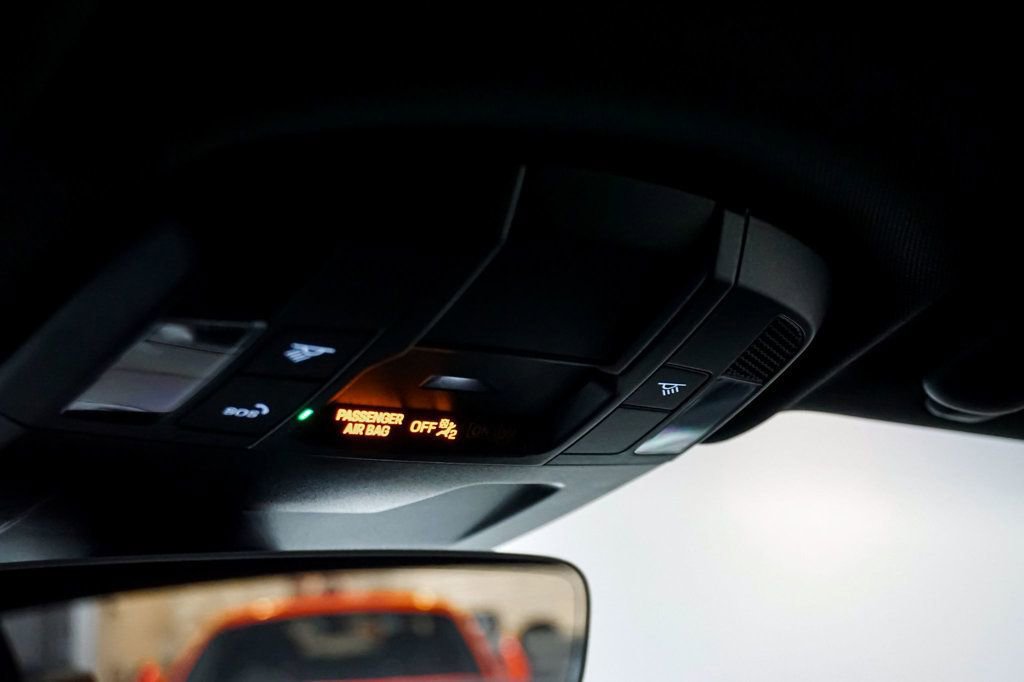 Used 2025 Porsche 911 Carrera T RWD image 75