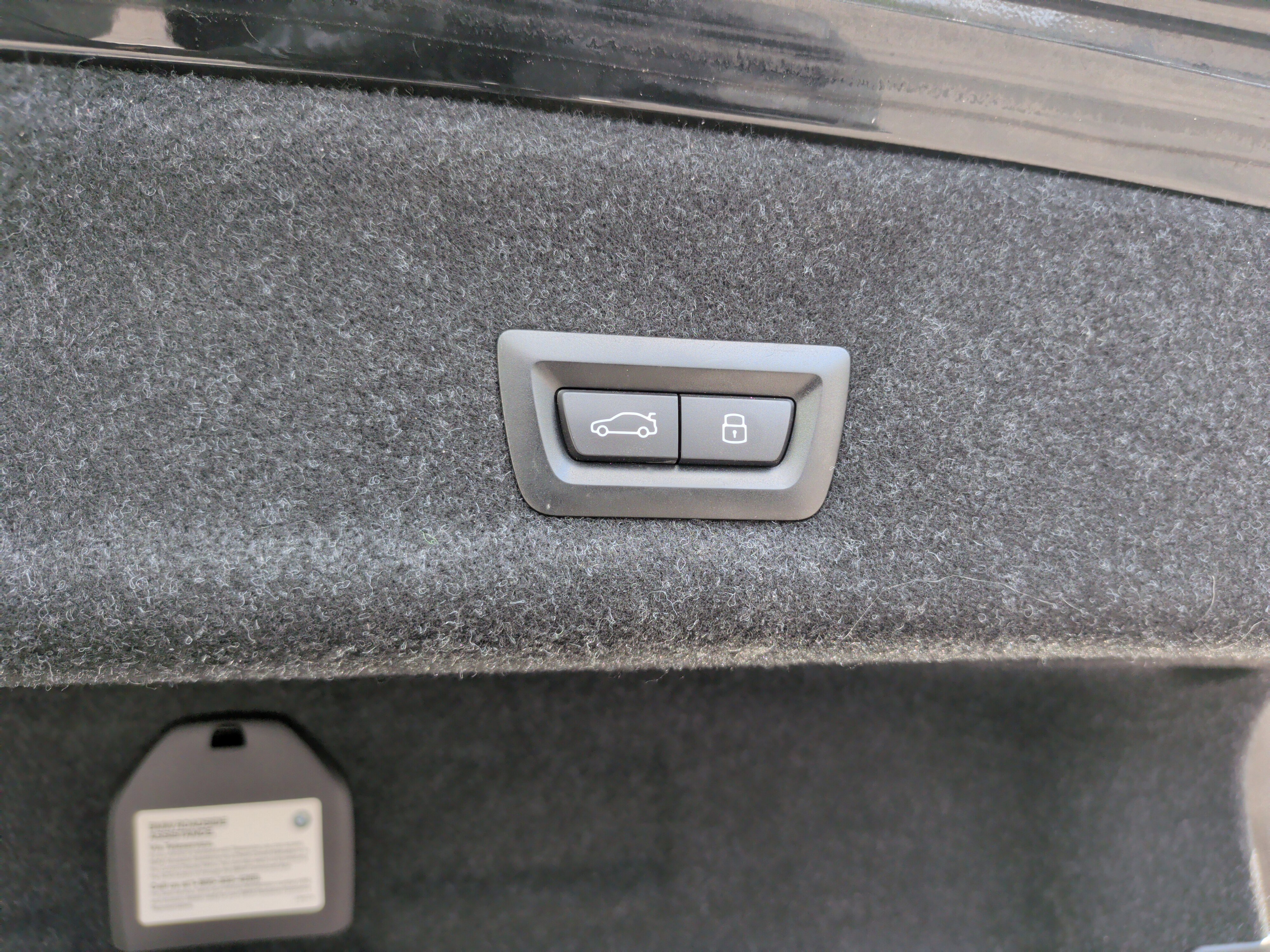 Certified 2024 BMW 330i Sedan w/ M Sport Package image 36