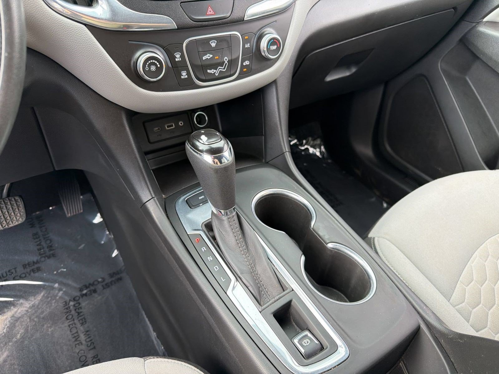 Used 2020 Chevrolet Equinox LS w/ LS Convenience Package AWD/4WD image 17
