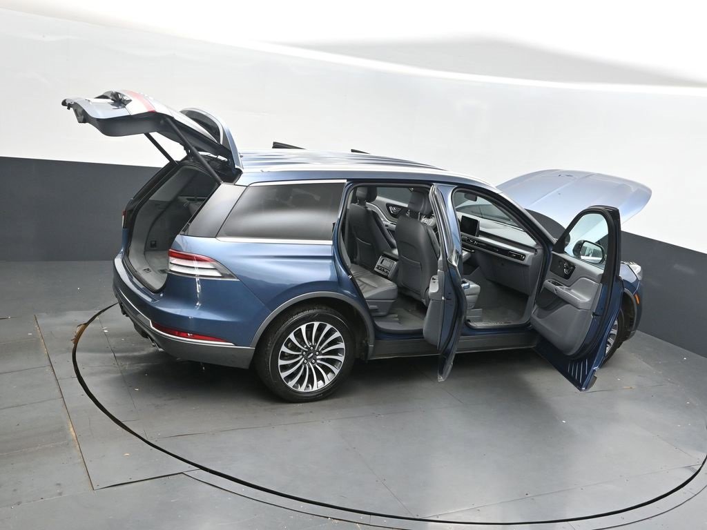 Used 2020 Lincoln Aviator Reserve w/ Class IV Trailer Tow Package image 51
