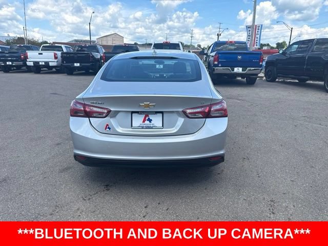 Used 2019 Chevrolet Malibu LT FWD image 4
