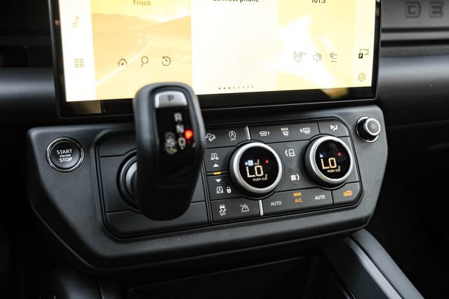 New 2026 Land Rover Defender 110 X-Dynamic SE AWD/4WD image 31
