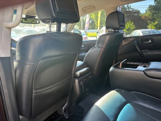 Used 2012 INFINITI QX56 4WD w/ Deluxe Touring Pkg image 41