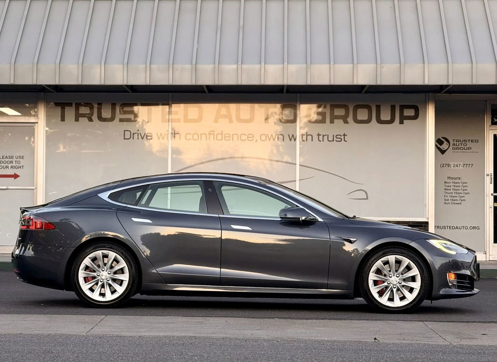 Used 2019 Tesla Model S 75D image 4