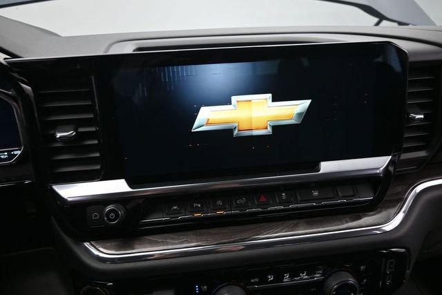 Used 2023 Chevrolet Silverado 1500 LTZ w/ LTZ Convenience Package II AWD/4WD image 34