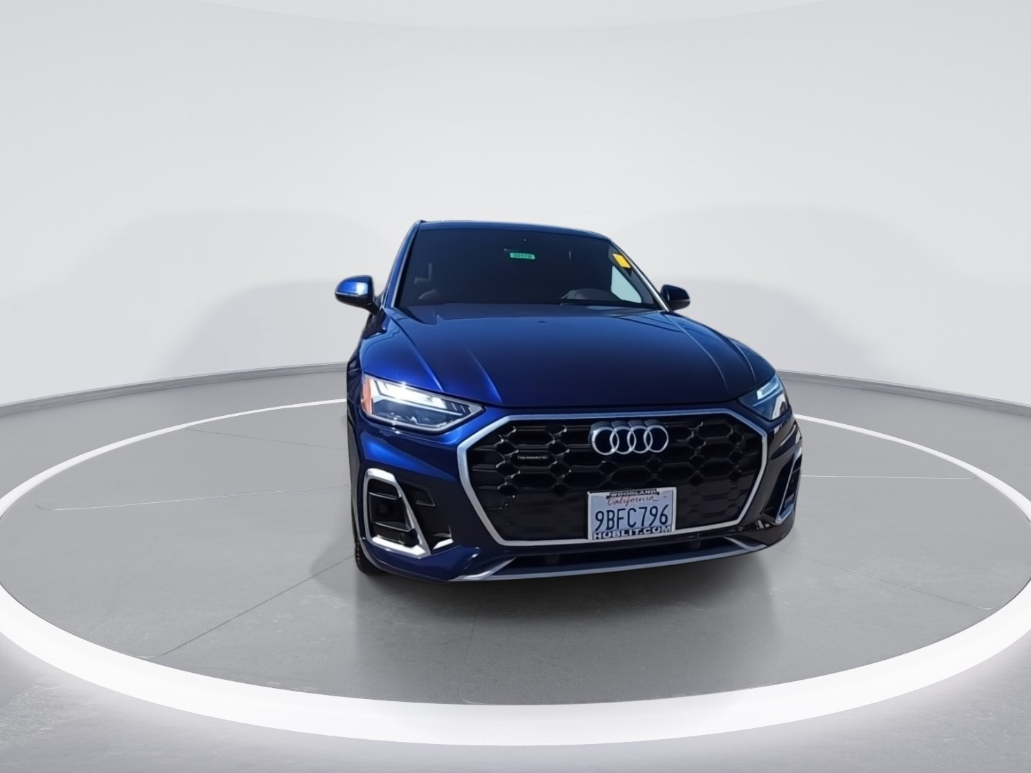 Used 2022 Audi Q5 2.0T Premium w/ Convenience Package AWD/4WD image 3