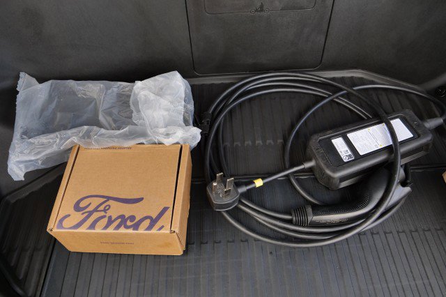 Used 2024 Ford F150 Lightning Platinum AWD/4WD image 54