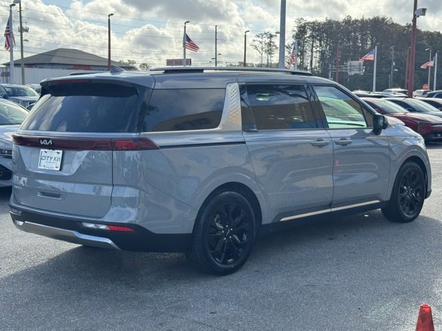 Certified 2024 Kia Carnival SX Prestige image 5