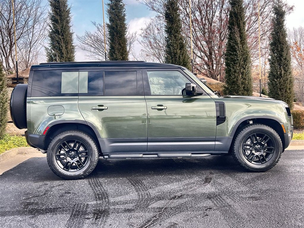 Used 2026 Land Rover Defender 110 S image 6