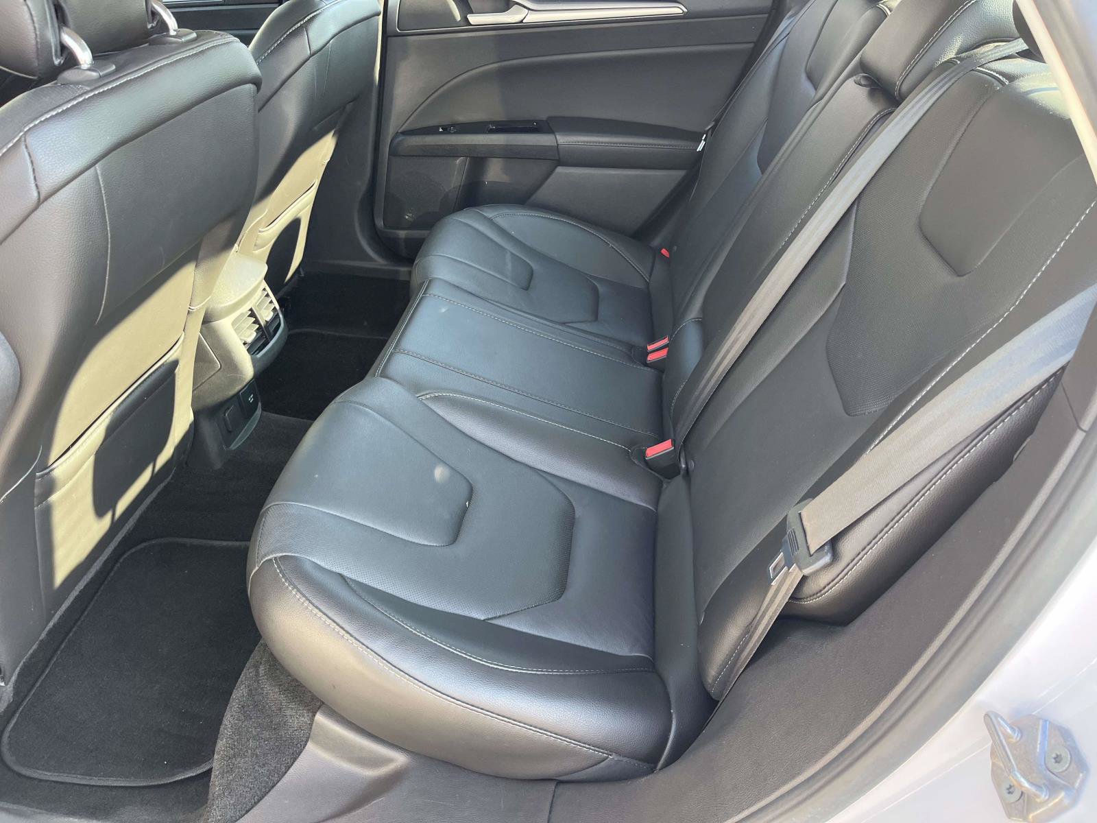 Used 2014 Ford Fusion Titanium FWD image 16