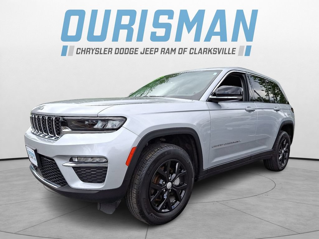 Used 2023 Jeep Grand Cherokee Limited AWD/4WD image 3