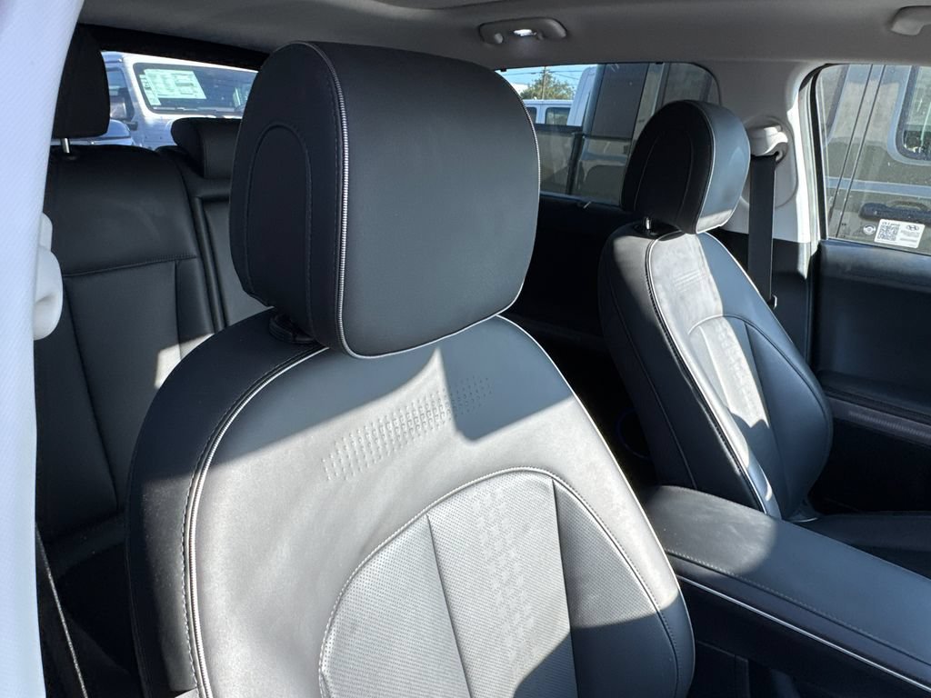 Used 2024 Hyundai Ioniq 5 Limited RWD image 3