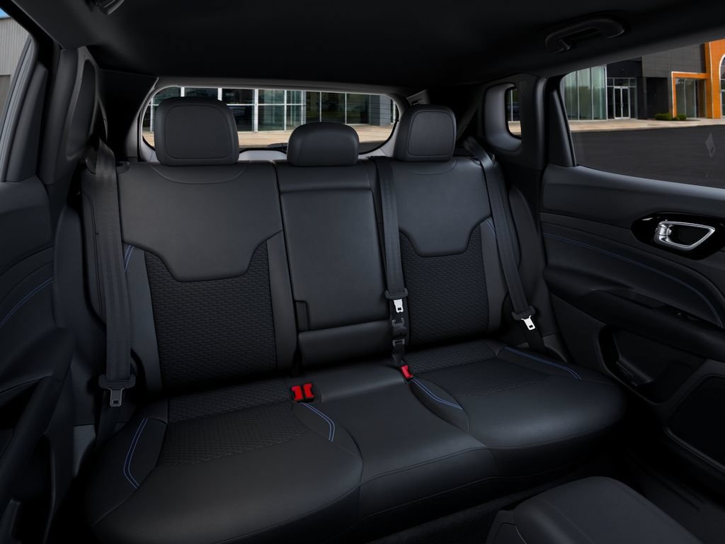 New 2026 Jeep Compass Latitude AWD/4WD image 15