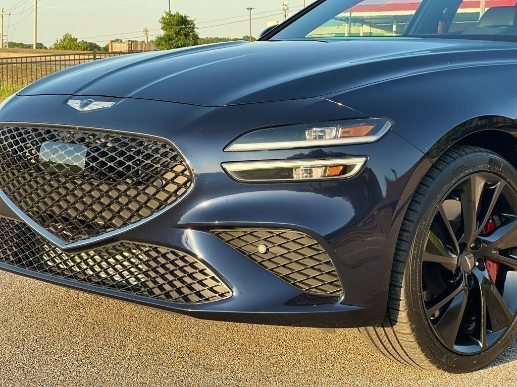 Used 2023 Genesis G70 3.3T w/ Sport Prestige Package RWD image 6