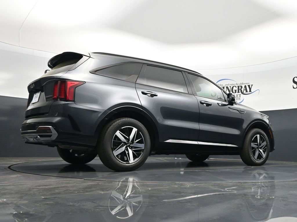 Used 2023 Kia Sorento EX image 23