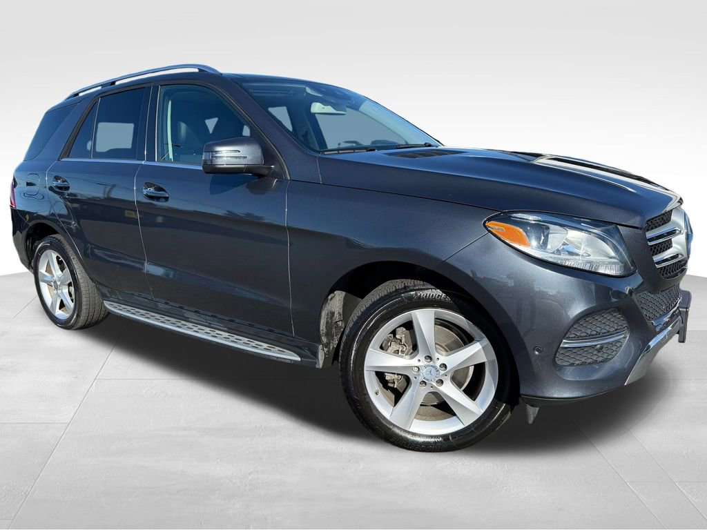 Used 2016 Mercedes-Benz GLE 300d 4MATIC image 1
