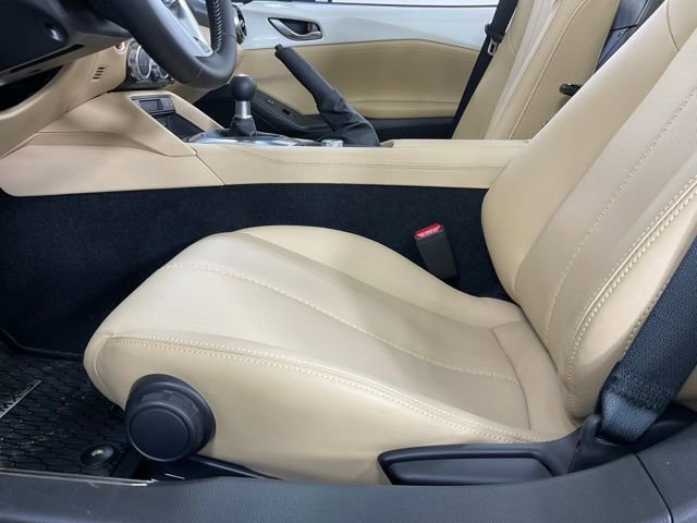 Used 2025 MAZDA MX-5 Miata Grand Touring w/ Weather Package image 38