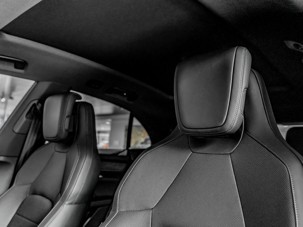 Certified 2024 Porsche Macan 4 Electric AWD/4WD image 15