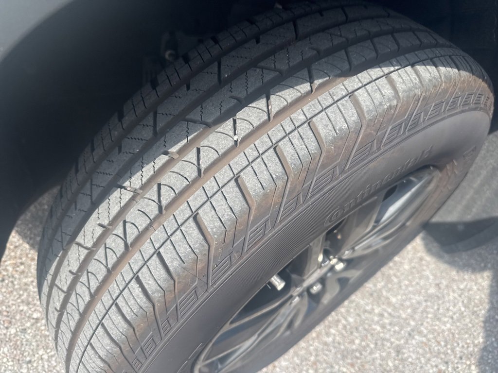 Used 2019 GMC Acadia SLT w/ LPO, Floor Liner Package image 11