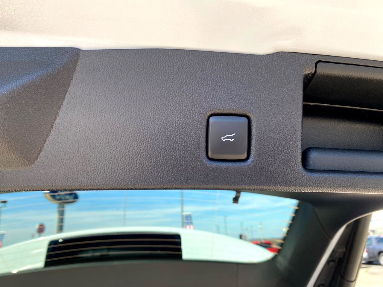 New 2025 Ford Escape SE image 14