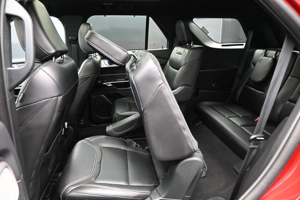Used 2023 Ford Explorer ST w/ Equipment Group 401A AWD/4WD image 28