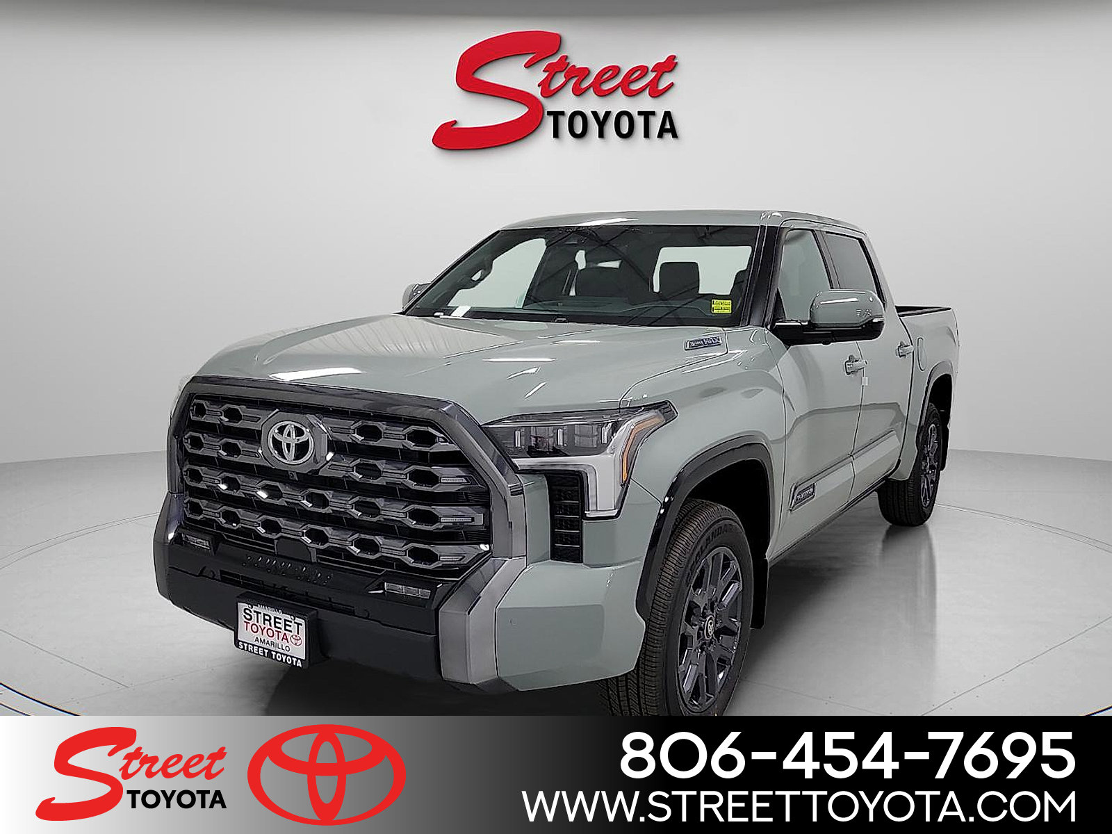 Certified 2026 Toyota Tundra Platinum AWD/4WD image 1