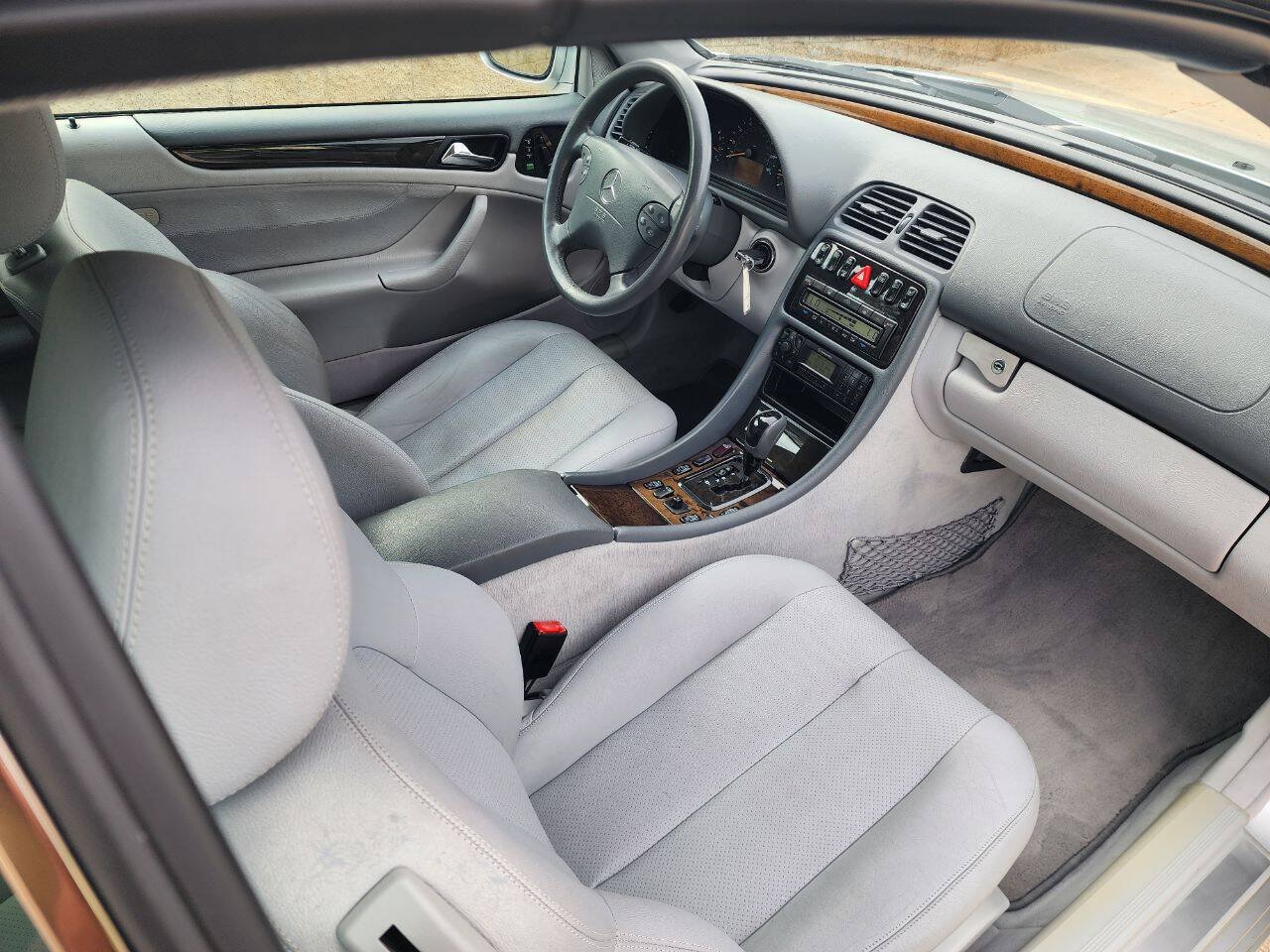 Used 2003 Mercedes-Benz CLK 320 Cabriolet image 21