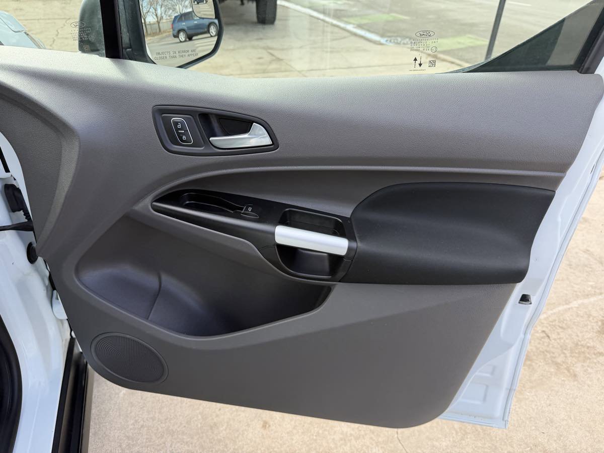 Used 2022 Ford Transit Connect XLT FWD image 20