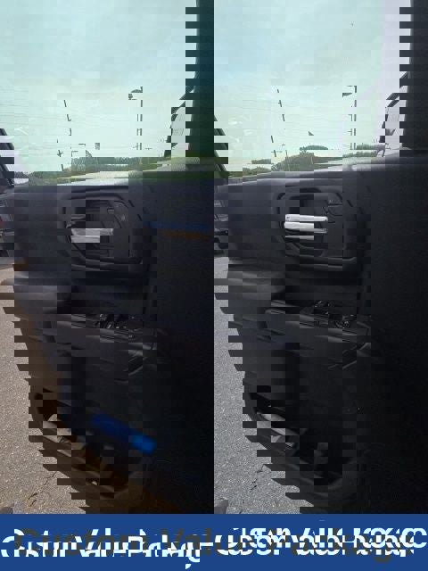 Used 2024 Chevrolet Silverado 1500 Custom w/ Turbomax Blackout Package image 13