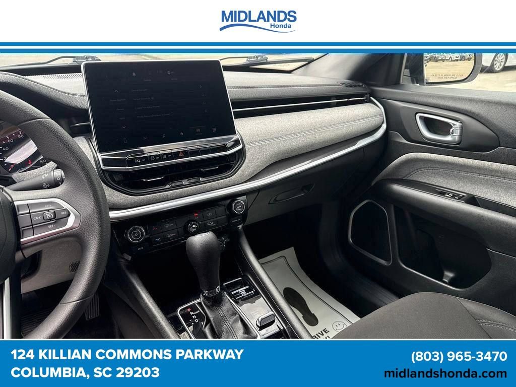 Used 2023 Jeep Compass Sport AWD/4WD image 21