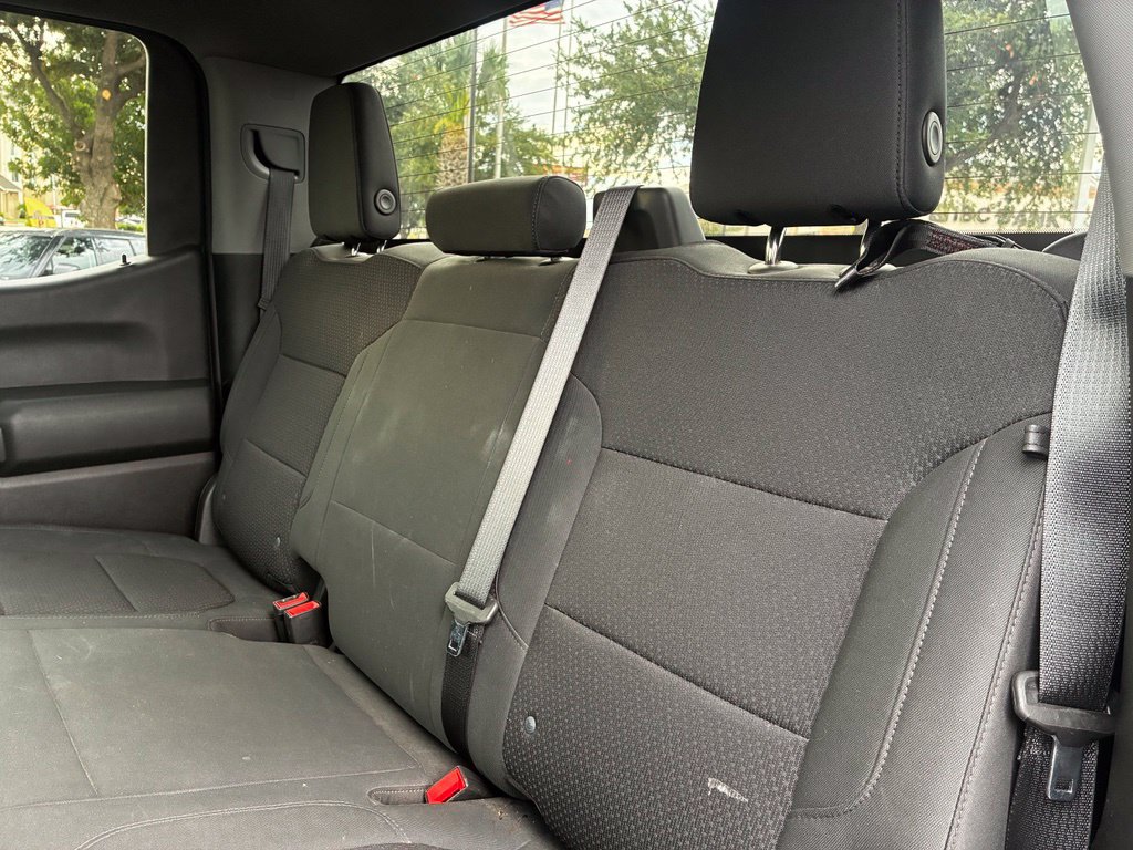 Used 2020 Chevrolet Silverado 1500 Custom w/ Custom Value Package RWD image 11