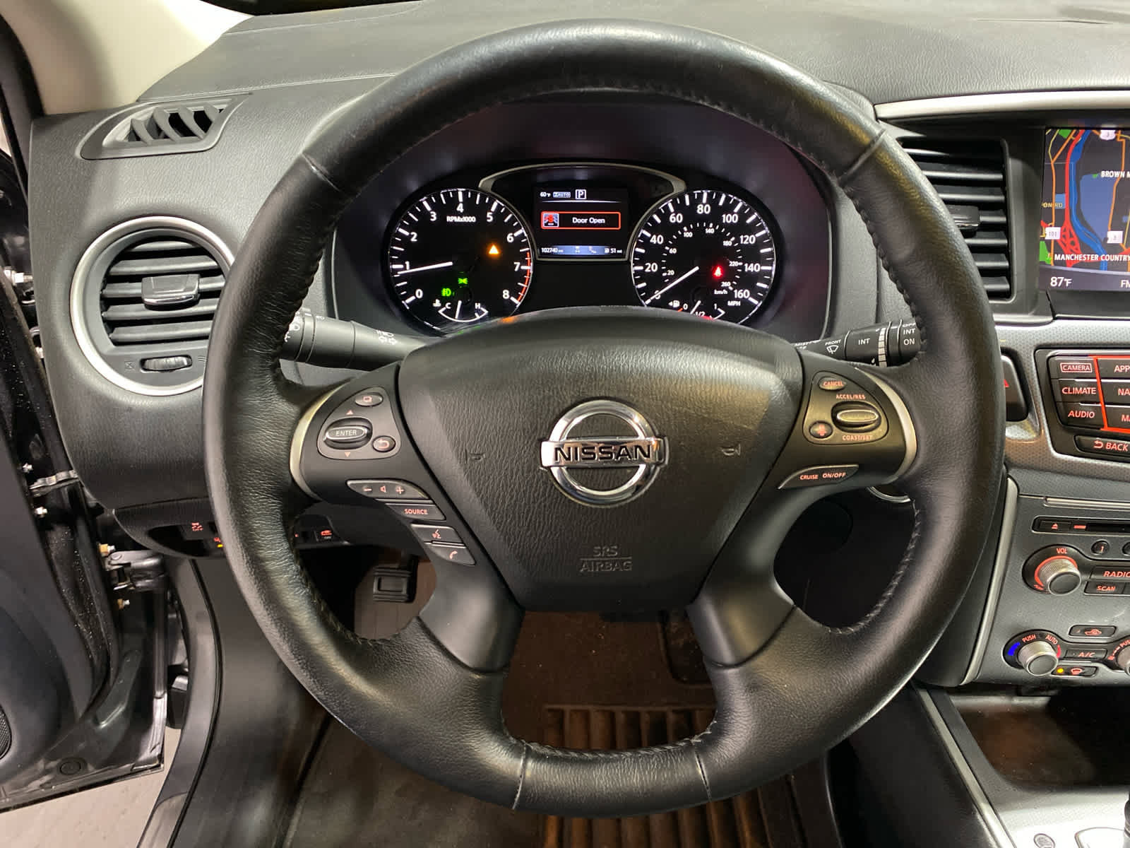Used 2018 Nissan Pathfinder SL w/ Midnight Edition Package image 13