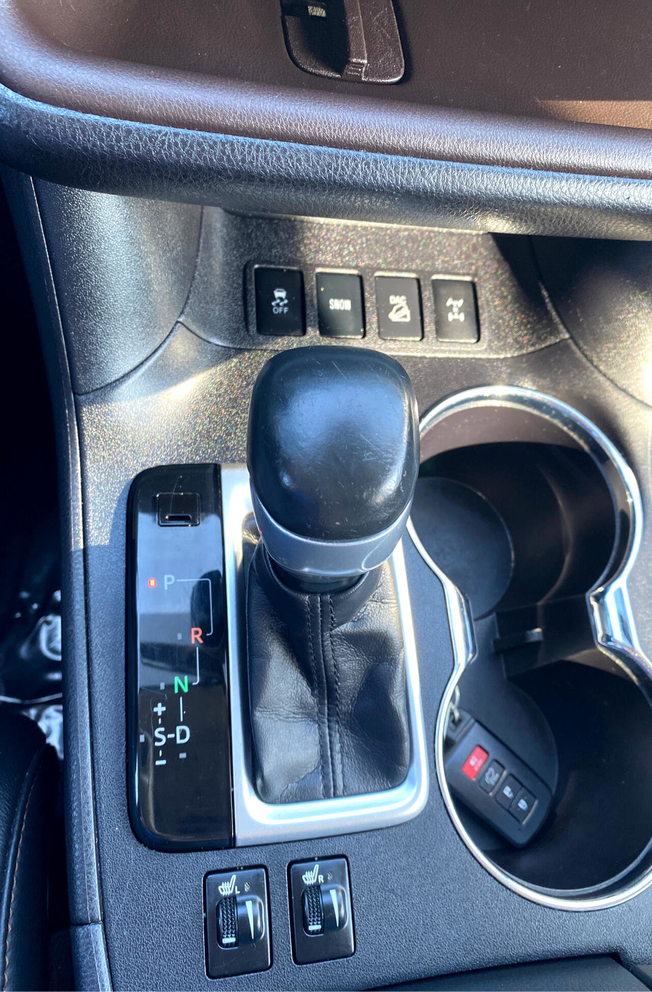 Used 2015 Toyota Highlander XLE image 21