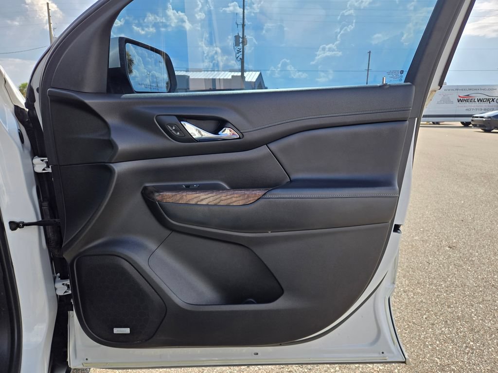 Used 2020 GMC Acadia Denali w/ Technology Package FWD image 60