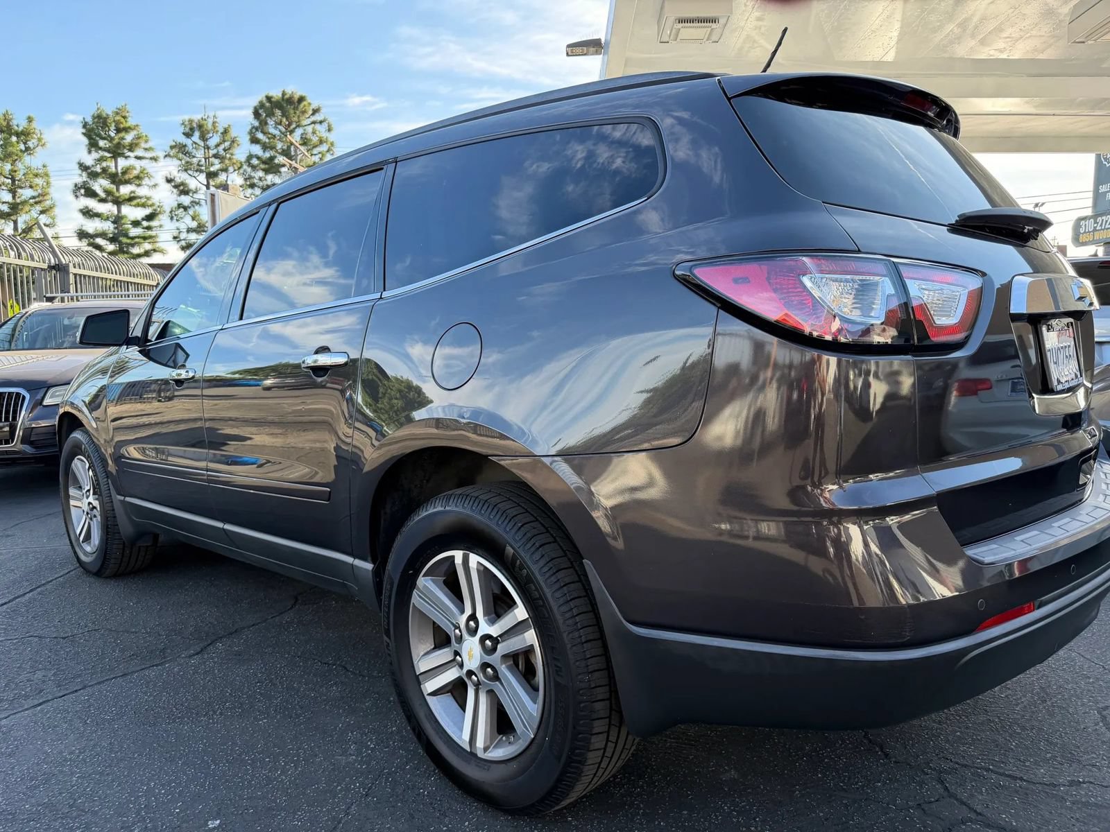 Used 2015 Chevrolet Traverse LT FWD image 26
