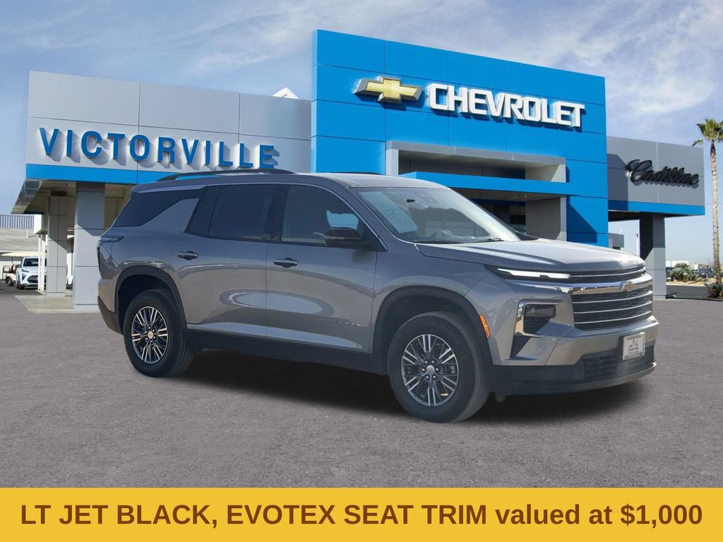 Certified 2026 Chevrolet Traverse LT FWD image 3