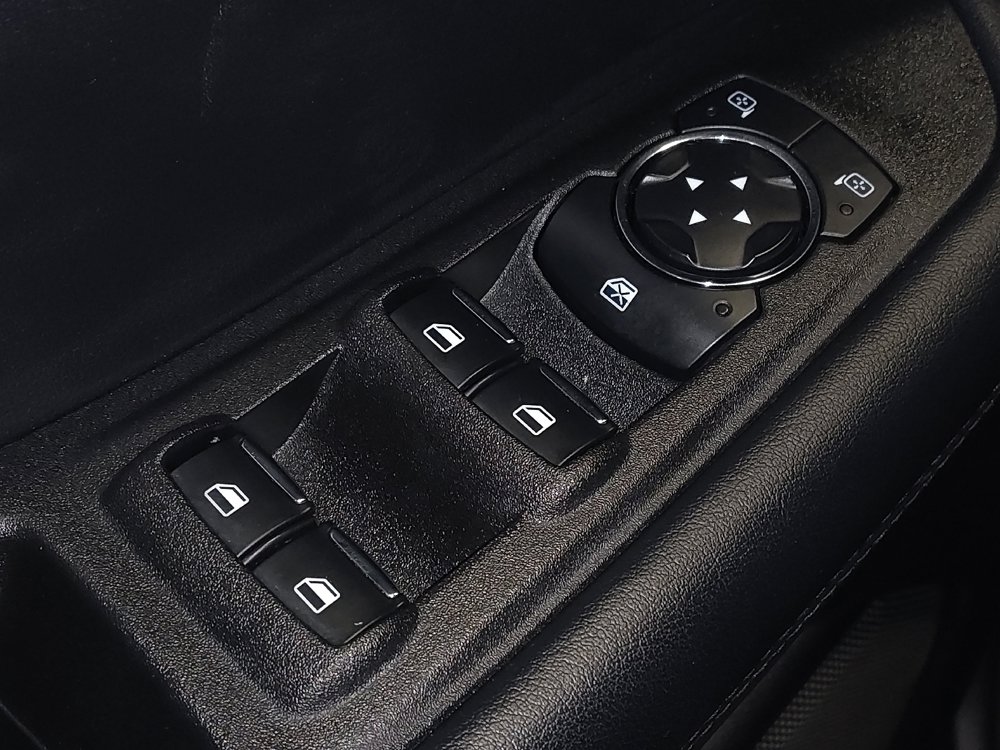 Used 2024 Ford Edge SEL image 27