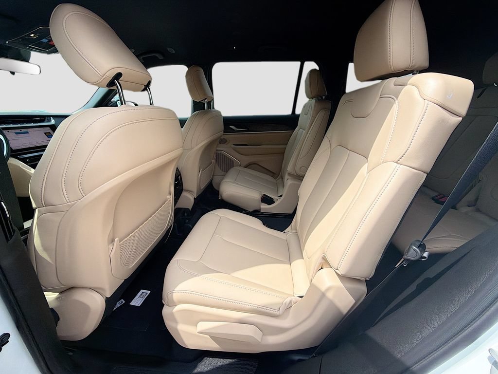 New 2026 Jeep Grand Cherokee L Limited AWD/4WD image 22