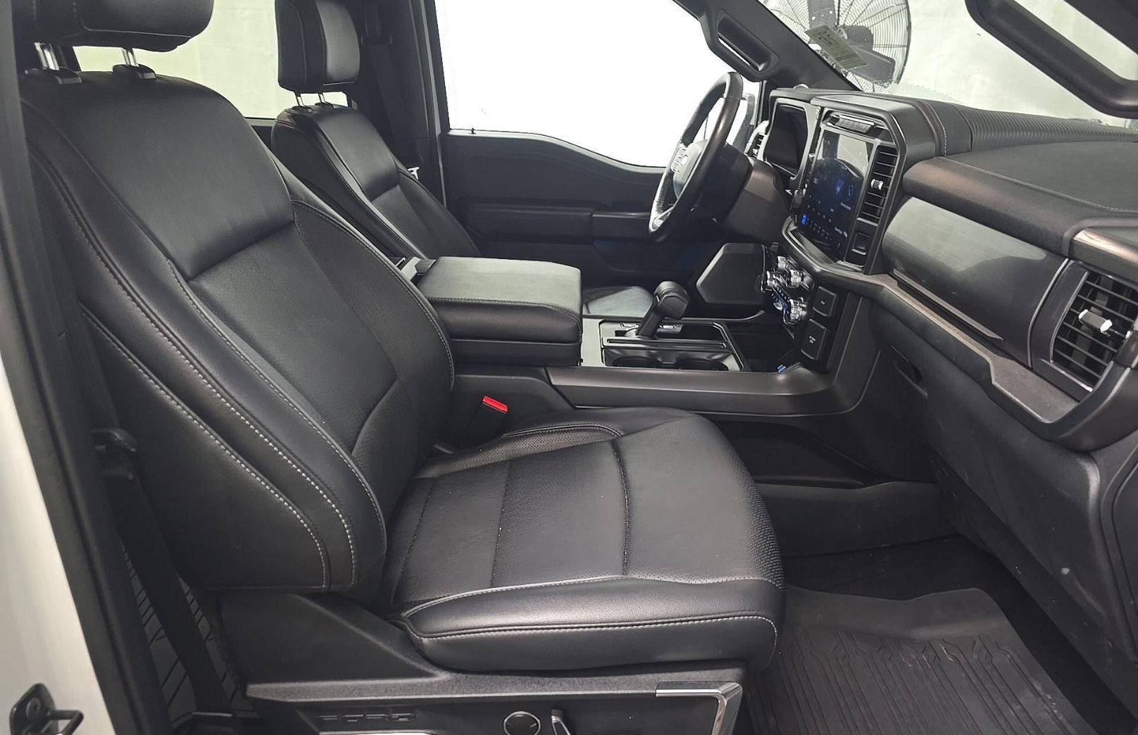 Used 2024 Ford F150 Lariat w/ Equipment Group 502A High AWD/4WD image 7