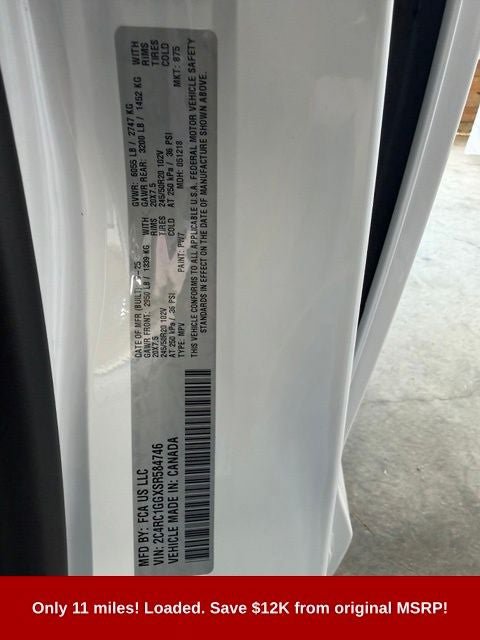 Used 2025 Chrysler Pacifica Limited FWD image 26
