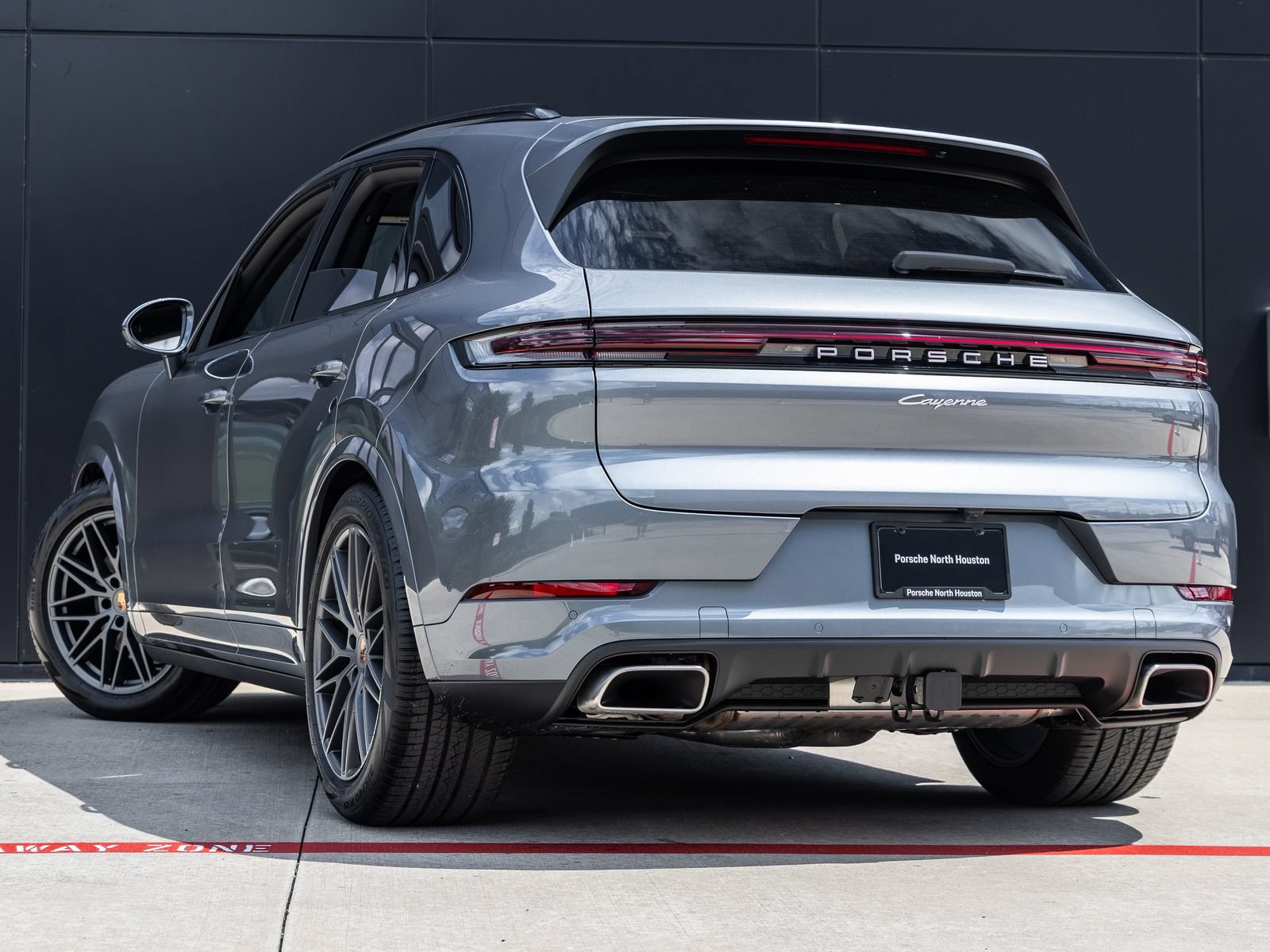 New 2026 Porsche Cayenne AWD/4WD image 3