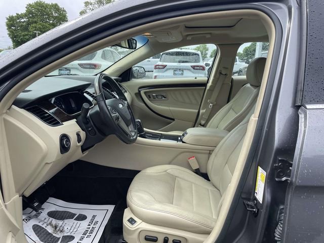Used 2013 Ford Taurus Limited FWD image 16