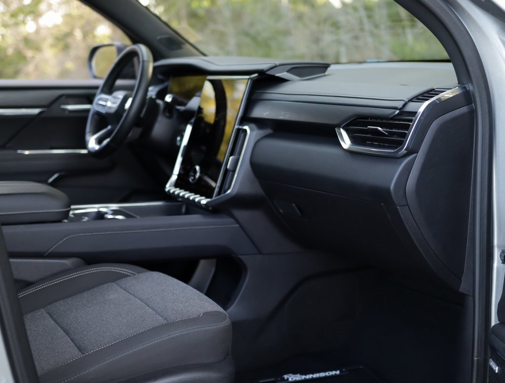 Used 2025 GMC Acadia Elevation image 35