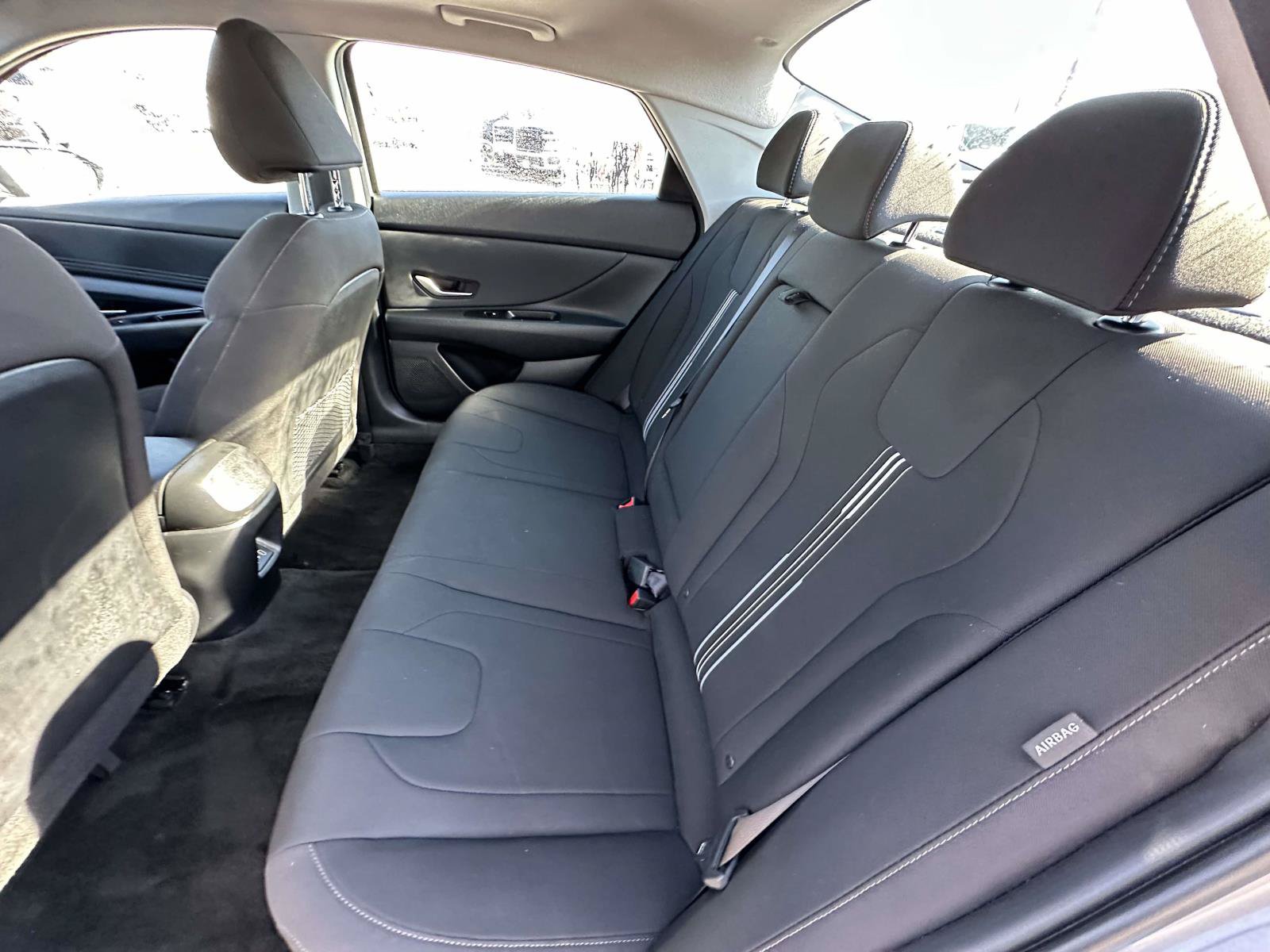 Used 2025 Hyundai Elantra SEL FWD image 35