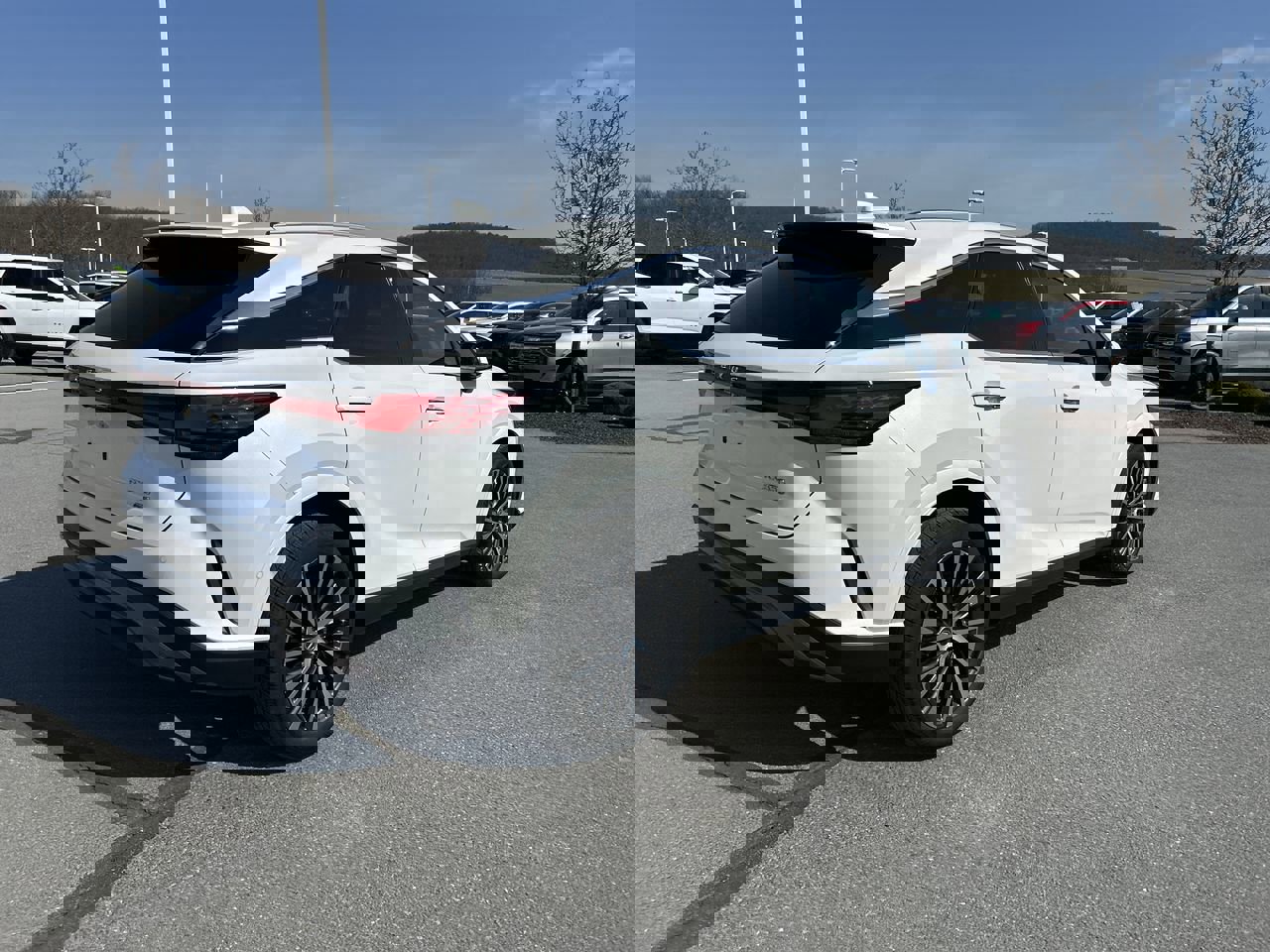 Used 2023 Lexus RX 350 Premium Plus w/ Cold Area Package image 7