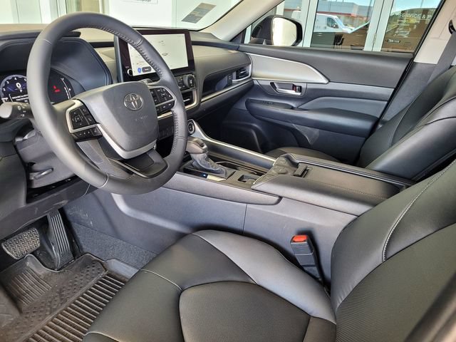 Used 2026 Toyota Grand Highlander AWD Hybrid image 10