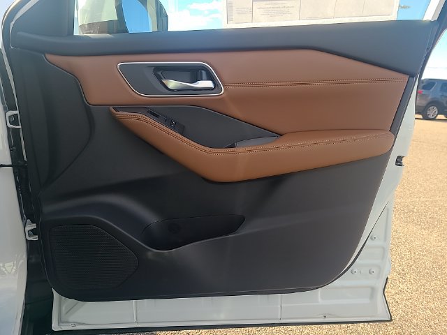 New 2026 Nissan Rogue Platinum AWD/4WD image 26